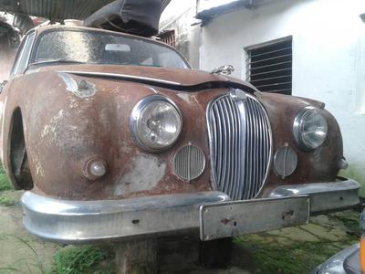 Jaguar Daimler • 1960 • 200,000 km