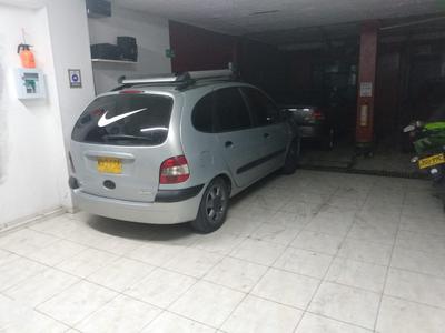 Renault Scénic • 2001 • 170,000 km