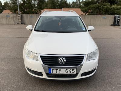 Volkswagen Passat Variant • 2009 • 25,200 km