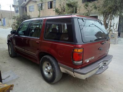 Ford Explorer • 1997 • 117,000 km