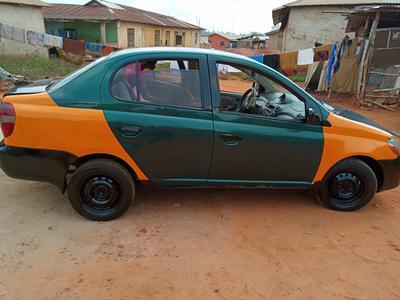 Toyota Corolla • 2000 • 5,710 km