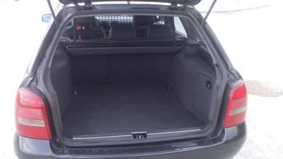 Audi A4 Avant • 2000 • 333,000 km