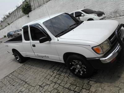Toyota Hilux • 1999 • 11,000 km