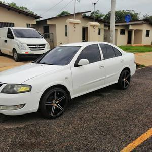 Nissan Almera • 2007 • 300,000 km