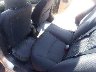 Honda Civic • 2001 • 289,995 km