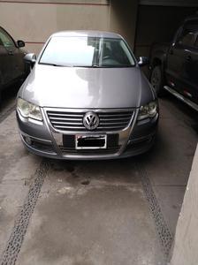 Volkswagen Passat • 2006 • 136,000 km