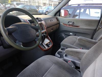 Kia Carnival • 2006 • 212,000 km