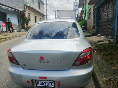 Kia Rio • 2002 • 143,300 km