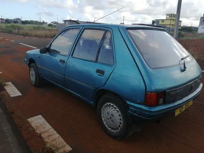 Peugeot 205 • 1986 • 136,851 km