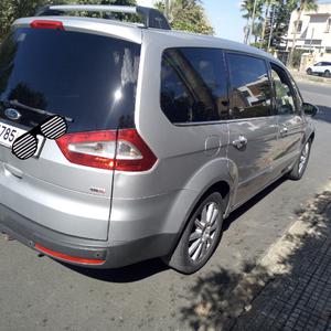 Ford Galaxy • 2008 • 200,000 km
