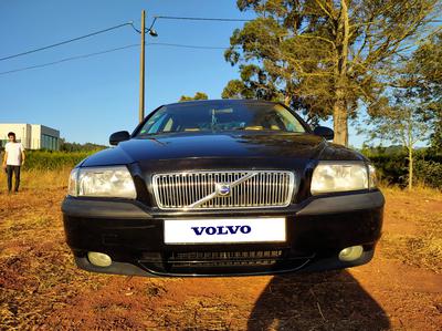 Volvo S90 • 1999 • 170,000 km