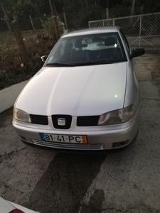 Seat Ibiza • 2000 • 300 km