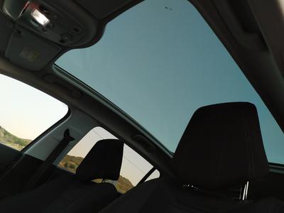 Peugeot 308 • 2015 • 102,124 km
