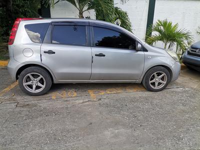 Nissan Note • 2009 • 135,000 km