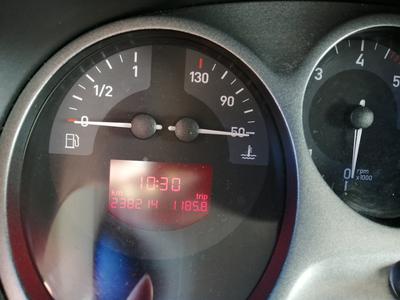 Seat Leon • 2005 • 240,000 km