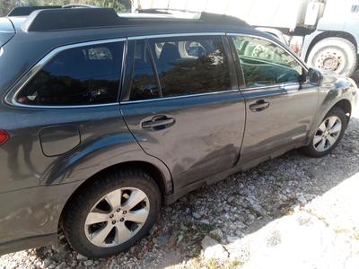 Subaru Outback • 2010 • 250,000 km
