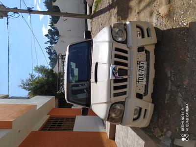 Mahindra Alturas G4 • 2015 • 170,000 km