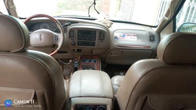 Lincoln Navigator • 2001 • 89 km