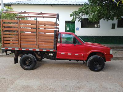 Mazda B2500 • 1992 • 0 km