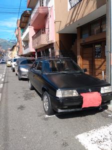 Renault 10 • 1986 • 10 km