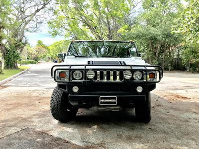 Hummer H2 • 2003 • 63,000 km