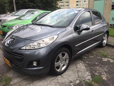 Peugeot 207 • 2011 • 54,600 km