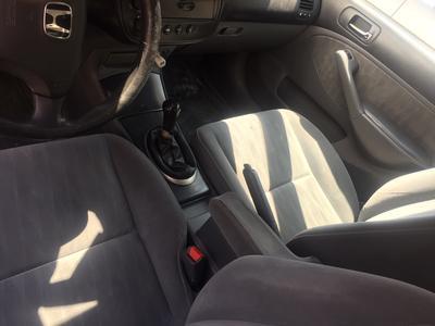 Honda Civic • 2004 • 128,000 km
