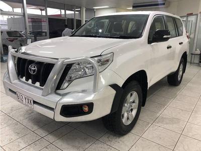 Toyota Land Cruiser • 2017 • 200,000 km