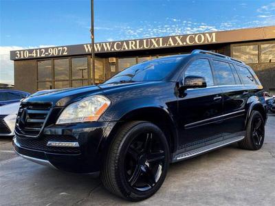 Mercedes-Benz GL • 2018 • 90,000 km