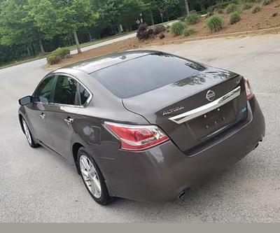 Nissan Altima • 2014 • 82,000 km