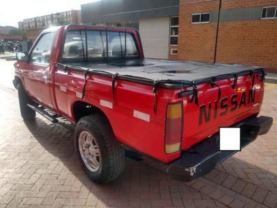 Nissan Np300 • 1995 • 342,000 km