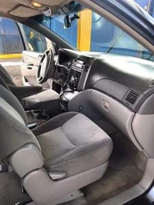 Toyota Sequoia • 2006 • 113,000 km