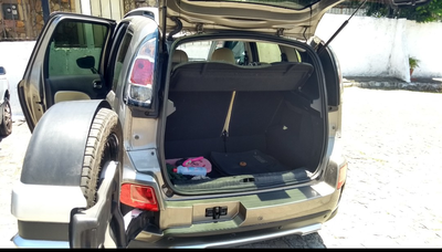 Citroën C4 Aircross • 2011 • 80,000 km