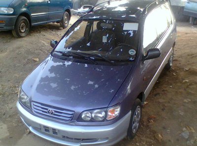 Toyota Picnic • 2004 • 64,582 km