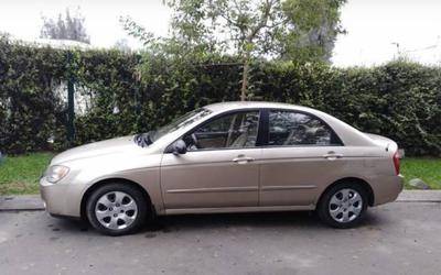 Kia Cerato • 2005 • 200,000 km