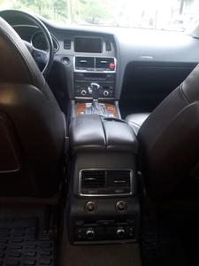 Audi Q7 • 2008 • 110,000 km