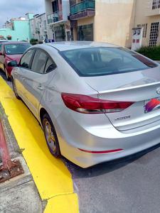 Hyundai Elantra • 2018 • 101,000 km