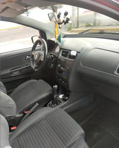 Volkswagen CrossFox • 2011 • 68,000 km
