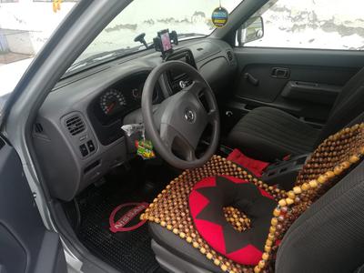 Nissan Np300 frontier • 2010 • 98 km