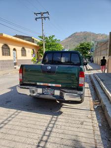 Nissan Frontier • 2004 • 240,000 km