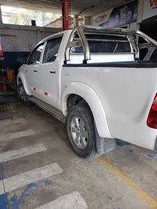 Toyota Hilux • 2013 • 125,000 km