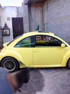 Volkswagen Beetle • 2000 • 58,000 km