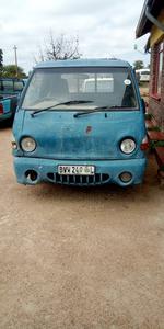 Hyundai H200 • 2003 • 200,000 km