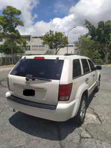 Jeep Grand Cherokee • 2009 • 148,000 km