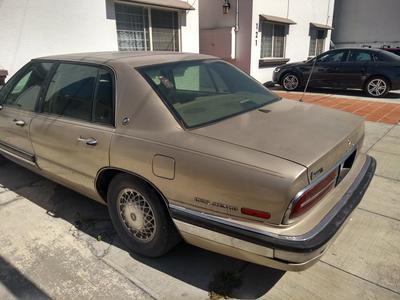 Pontiac Bonneville • 1992 • 2,990,502 km